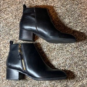 Tommy Hilfiger winter leather boots